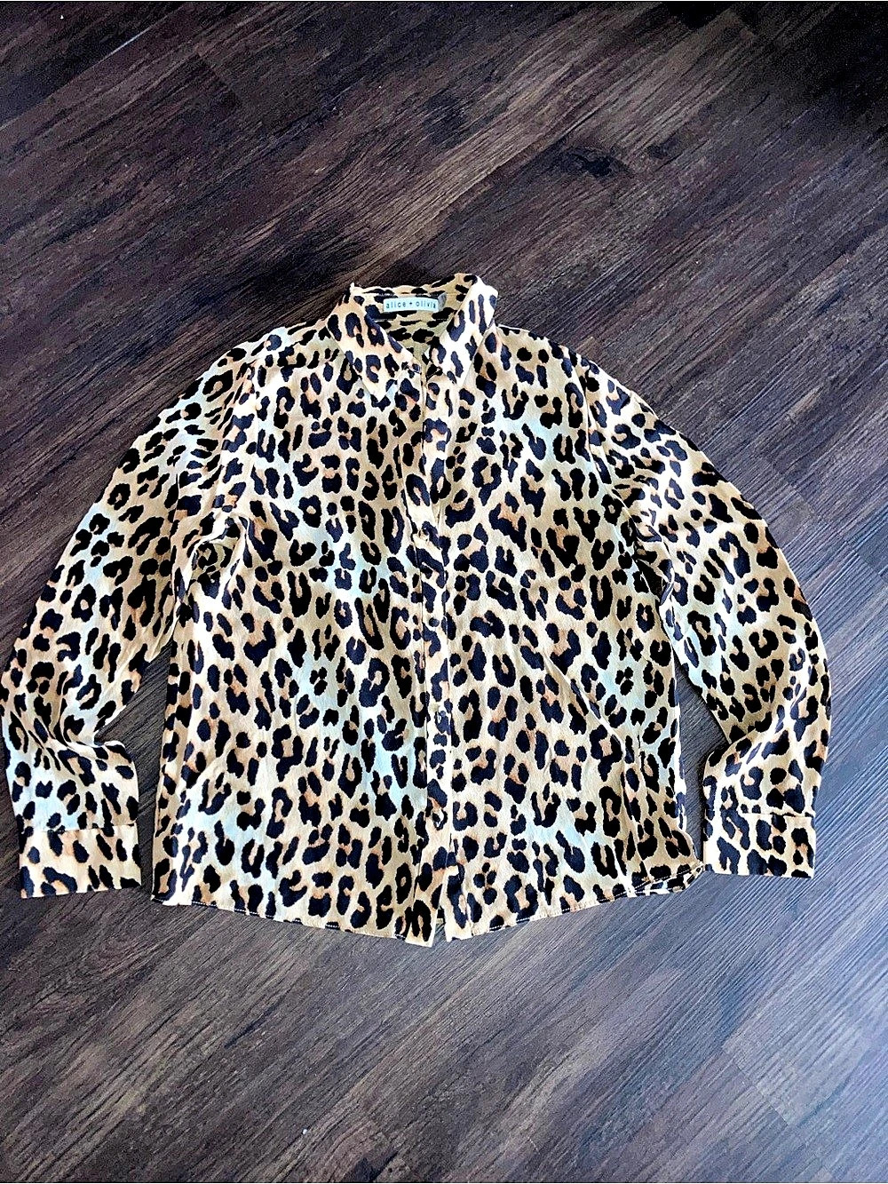 alice + olivia cheetah Leopard Print button up top size s